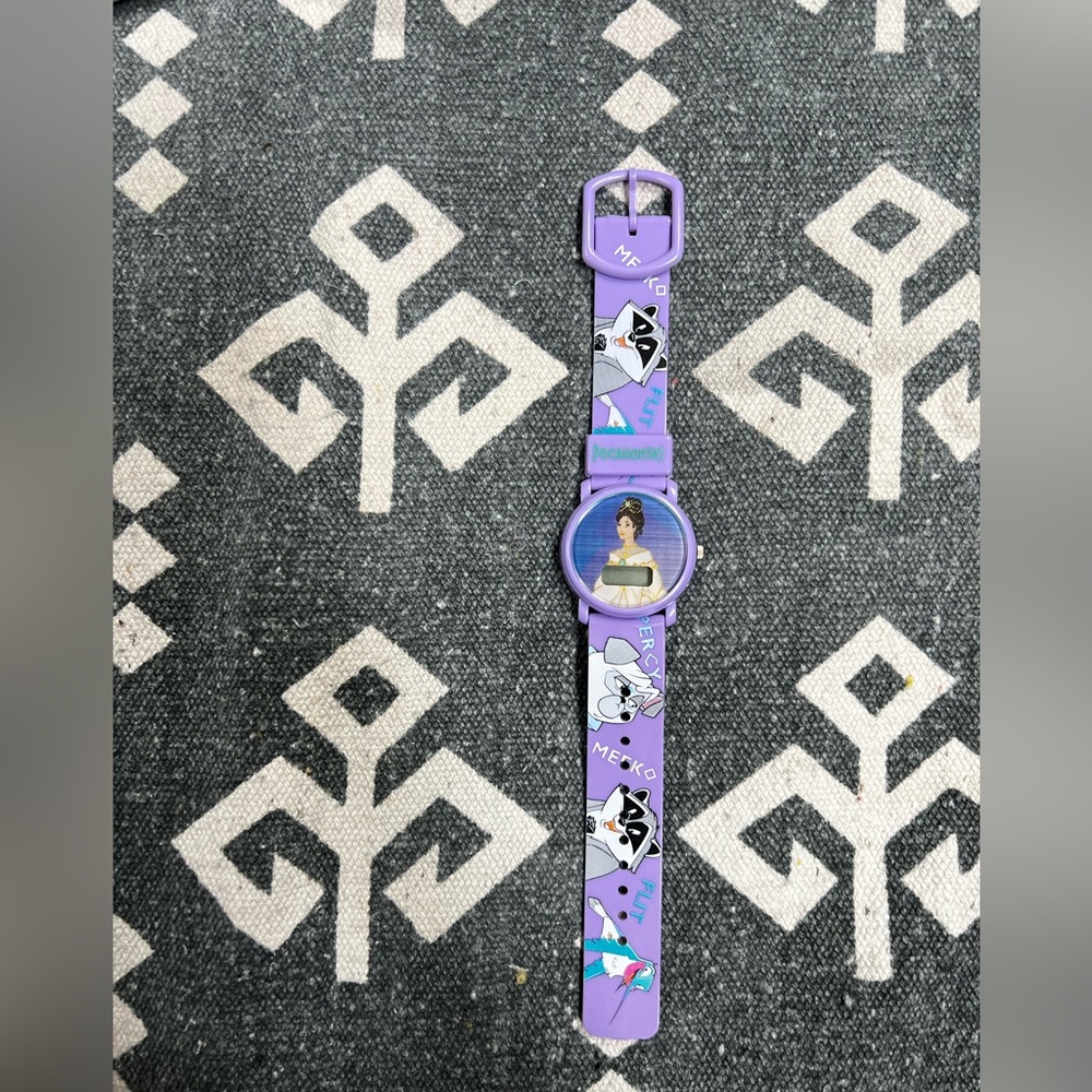 Vintage Disney Pocahontas Digital Watch 💫 Meeko, Percy & Flit